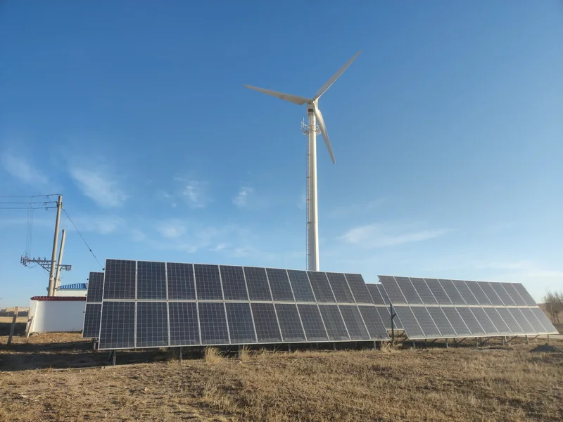 CE Poland Germany Ukraine Hot  – Renewable Energy Is recenzja i cena